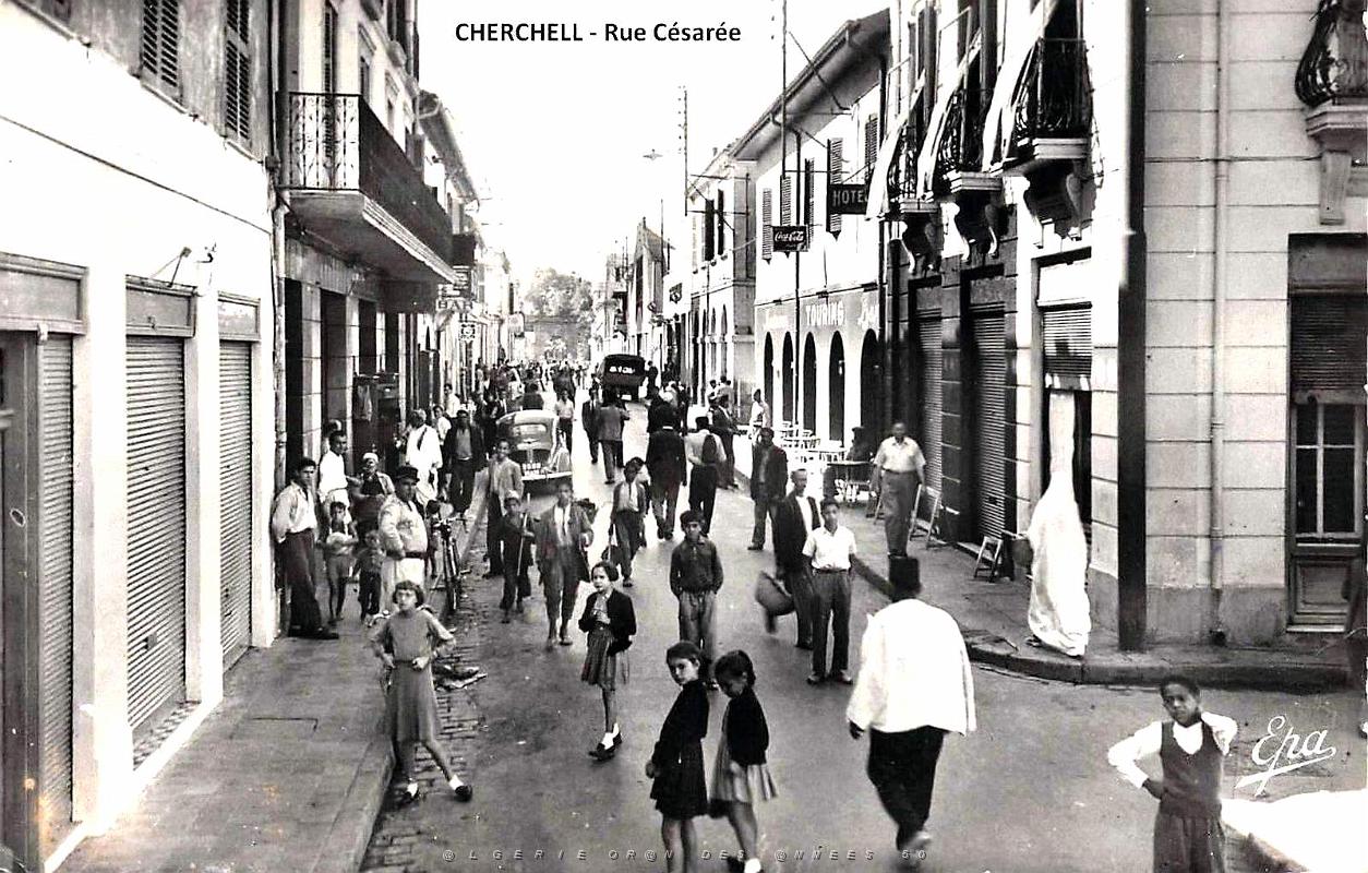 967- Cherchell - Rue Cesaree.jpg